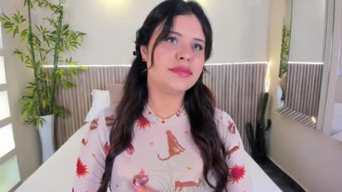 GeorginaReyes  online show from 06-04-26, 10:38