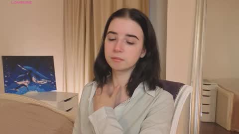 My name is Kelly online show from 10-30-25, 03:30