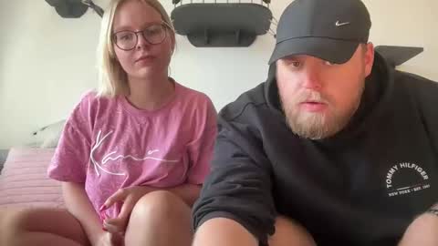Snapshot of german69couple chatting on 05-12-26, 03:53 GermanCouple online show from 05-12-26, 03:53