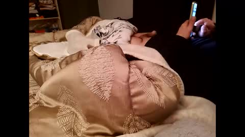 Snapshot of gescos chatting on 01-16-25, 06:37 gescos online show from 01-16-25, 06:37