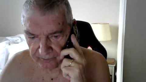 Gisse online show from 12-27-24, 01:18