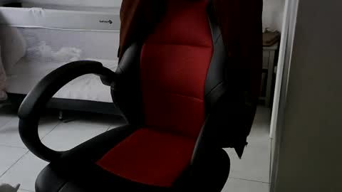 Gisse online show from 02-10-25, 01:01