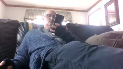 Snapshot of ghost2534 chatting on 05-10-26, 05:51 ghost2534 online show from 05-10-26, 05:51