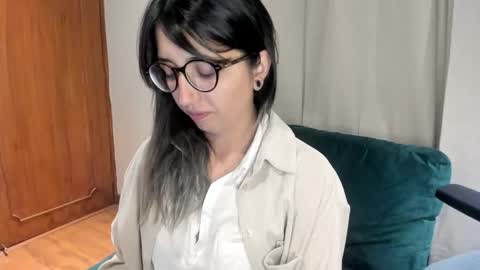 Snapshot of ghostcrimson chatting on 09-17-25, 02:35 andy online show from 09-17-25, 02:35