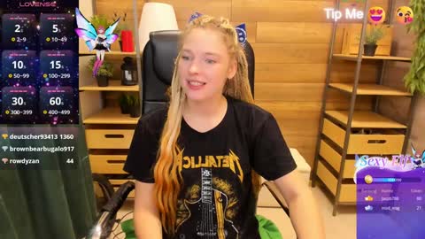 Snapshot of ghostly_temptation chatting on 01-20-25, 10:15 Sweety online show from 01-20-25, 10:15