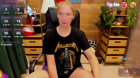 Snapshot of ghostly_temptation chatting on 10-06-25, 09:01 Sweety online show from 10-06-25, 09:01