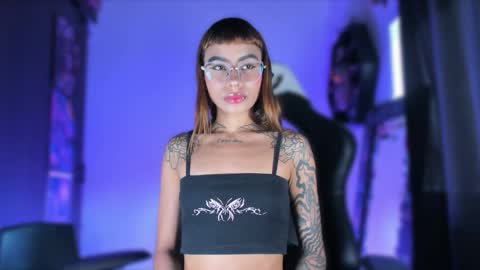 Snapshot of ghostlydolll chatting on 09-11-25, 06:52 Sara online show from 09-11-25, 06:52