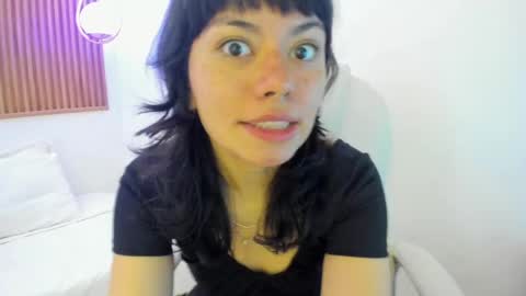 Milaa online show from 04-18-26, 02:54