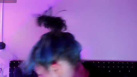 Allison  online show from 10-04-25, 01:31