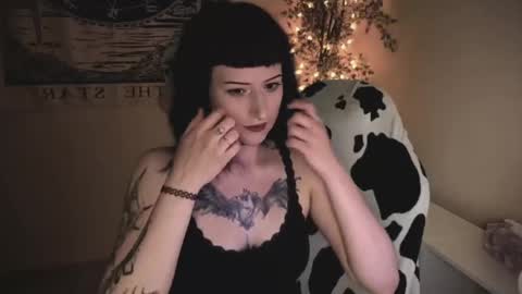 Snapshot of ghoticspectre chatting on 06-09-26, 01:23 ghoticspectre online show from 06-09-26, 01:23