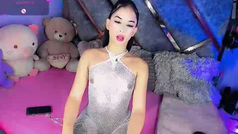 Snapshot of gia21xxx chatting on 09-12-25, 08:14 Gia Ferrara online show from 09-12-25, 08:14