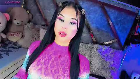 Snapshot of gia21xxx chatting on 10-19-25, 05:08 Gia Ferrara online show from 10-19-25, 05:08