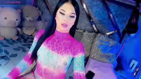 Snapshot of gia21xxx chatting on 11-02-25, 12:24 Gia Ferrara online show from 11-02-25, 12:24