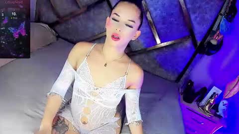 Gia Ferrara online show from 06-26-26, 02:38