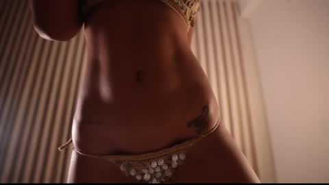 Snapshot of gia_curly chatting on 06-03-26, 12:13 Leo online show from 06-03-26, 12:13