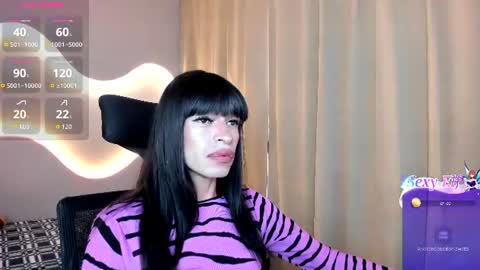 Snapshot of gia_demie chatting on 06-08-26, 12:49 gia_demie online show from 06-08-26, 12:49