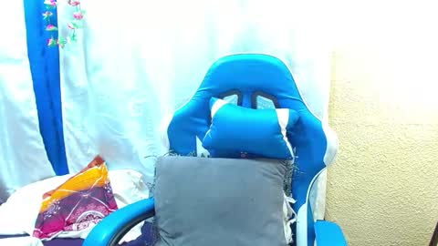 Gia  online show from 11-29-25, 03:04