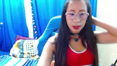 Gia  online show from 04-15-26, 09:48