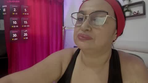 nahomi online show from 10-25-25, 04:24