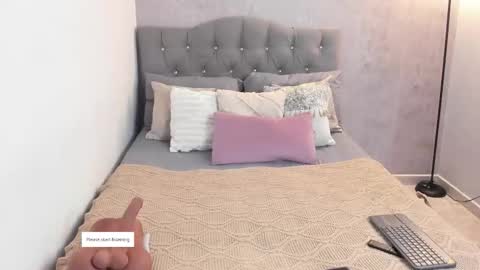 Gia online show from 02-16-26, 04:03