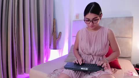 Gia Blake online show from 01-20-25, 11:35