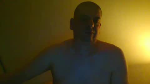 Snapshot of giaco1982 chatting on 03-10-25, 08:04 samuel online show from 03-10-25, 08:04