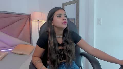 Gia  online show from 02-15-25, 11:50