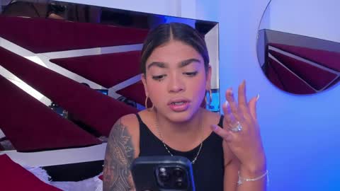 Gia  online show from 04-22-26, 05:47