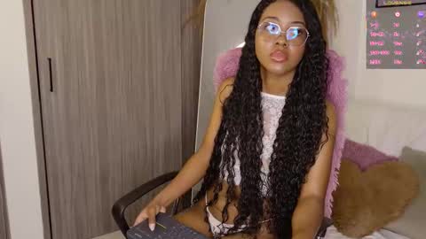 Gia  online show from 09-15-25, 06:08