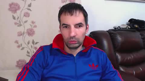 Gianni online show from 11-24-25, 08:58