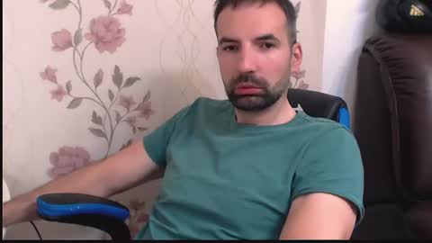 Snapshot of gianni_lion chatting on 06-15-26, 09:55 Gianni online show from 06-15-26, 09:55