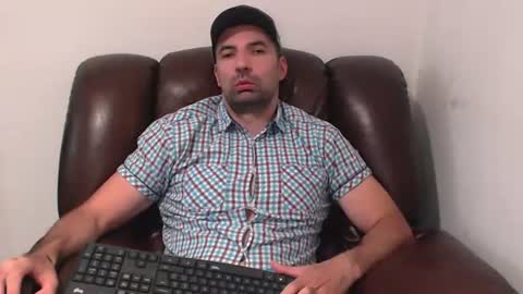 Snapshot of gianni_lion chatting on 08-02-26, 07:12 Gianni online show from 08-02-26, 07:12