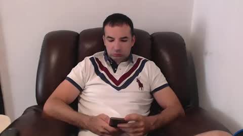 Snapshot of gianni_lion chatting on 08-09-26, 09:14 Gianni online show from 08-09-26, 09:14