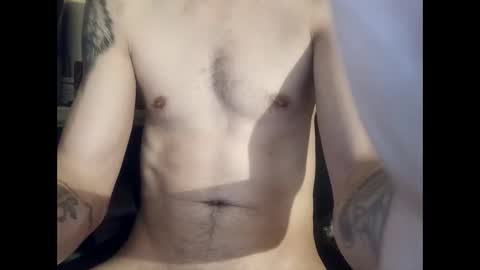 Snapshot of giantdick4u1991 chatting on 11-17-25, 07:25 giantdick4u1991 online show from 11-17-25, 07:25