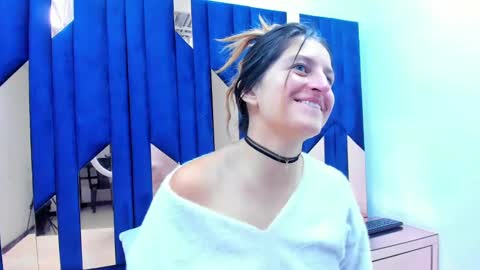 GiaRoussel online show from 01-04-25, 02:25