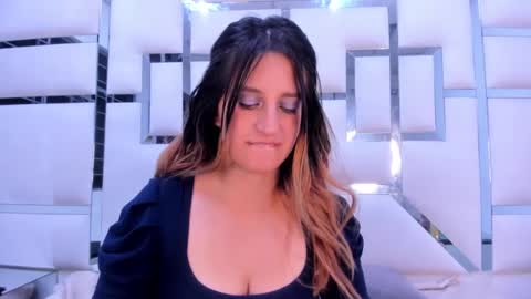 GiaRoussel online show from 01-28-25, 06:39