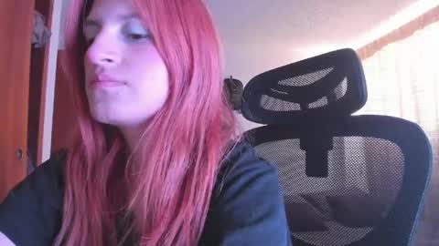Snapshot of giaroussel chatting on 05-26-26, 03:08 GiaRoussel online show from 05-26-26, 03:08