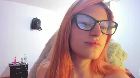 Snapshot of giaroussel chatting on 06-04-26, 02:12 GiaRoussel online show from 06-04-26, 02:12