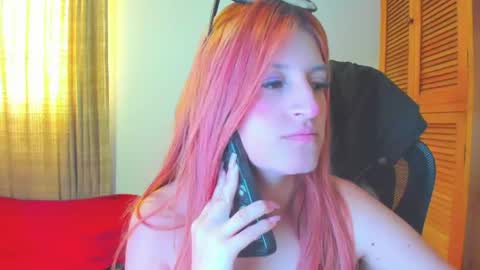 Snapshot of giaroussel chatting on 06-18-26, 03:49 GiaRoussel online show from 06-18-26, 03:49