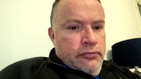 Snapshot of giddyup2222222 chatting on 11-16-25, 10:21 giddyup2222222 online show from 11-16-25, 10:21