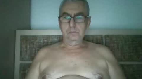 Snapshot of gigi1970 chatting on 10-02-25, 07:15 gigi1970 online show from 10-02-25, 07:15