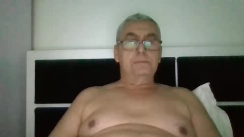 Snapshot of gigi1970 chatting on 11-01-25, 02:30 gigi1970 online show from 11-01-25, 02:30