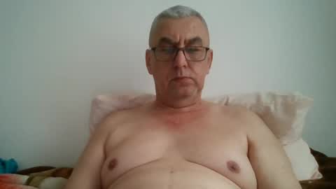 gigi1970 online show from 06-17-26, 07:33