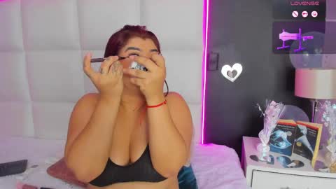 Snapshot of gigi_duran chatting on 05-05-26, 12:46 Gigi online show from 05-05-26, 12:46