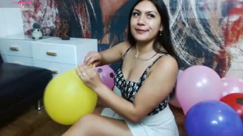 Gigi 3 online show from 06-23-26, 09:02
