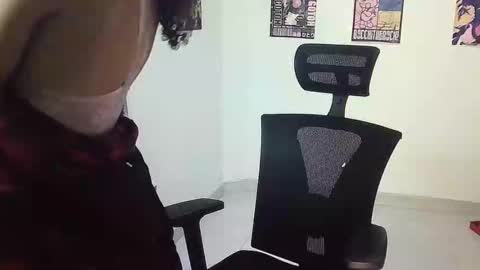 GIGI STCOTT online show from 12-05-25, 01:58