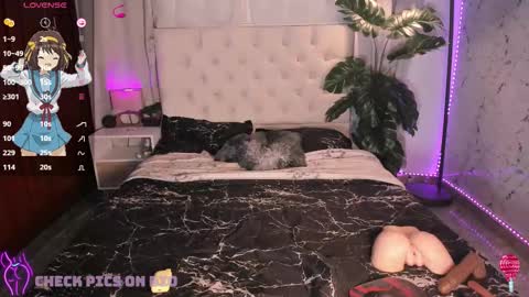 Catty Zahir online show from 10-28-25, 06:06