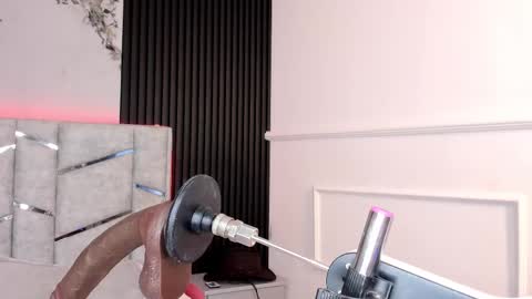 Gigi Doll online show from 11-04-25, 11:20