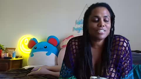 Snapshot of gigimcfee chatting on 09-09-25, 08:19 G Money online show from 09-09-25, 08:19