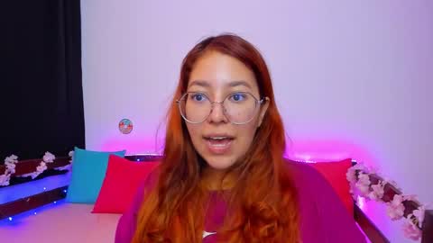 Snapshot of gigimooon chatting on 09-21-25, 11:17 gigimooon online show from 09-21-25, 11:17